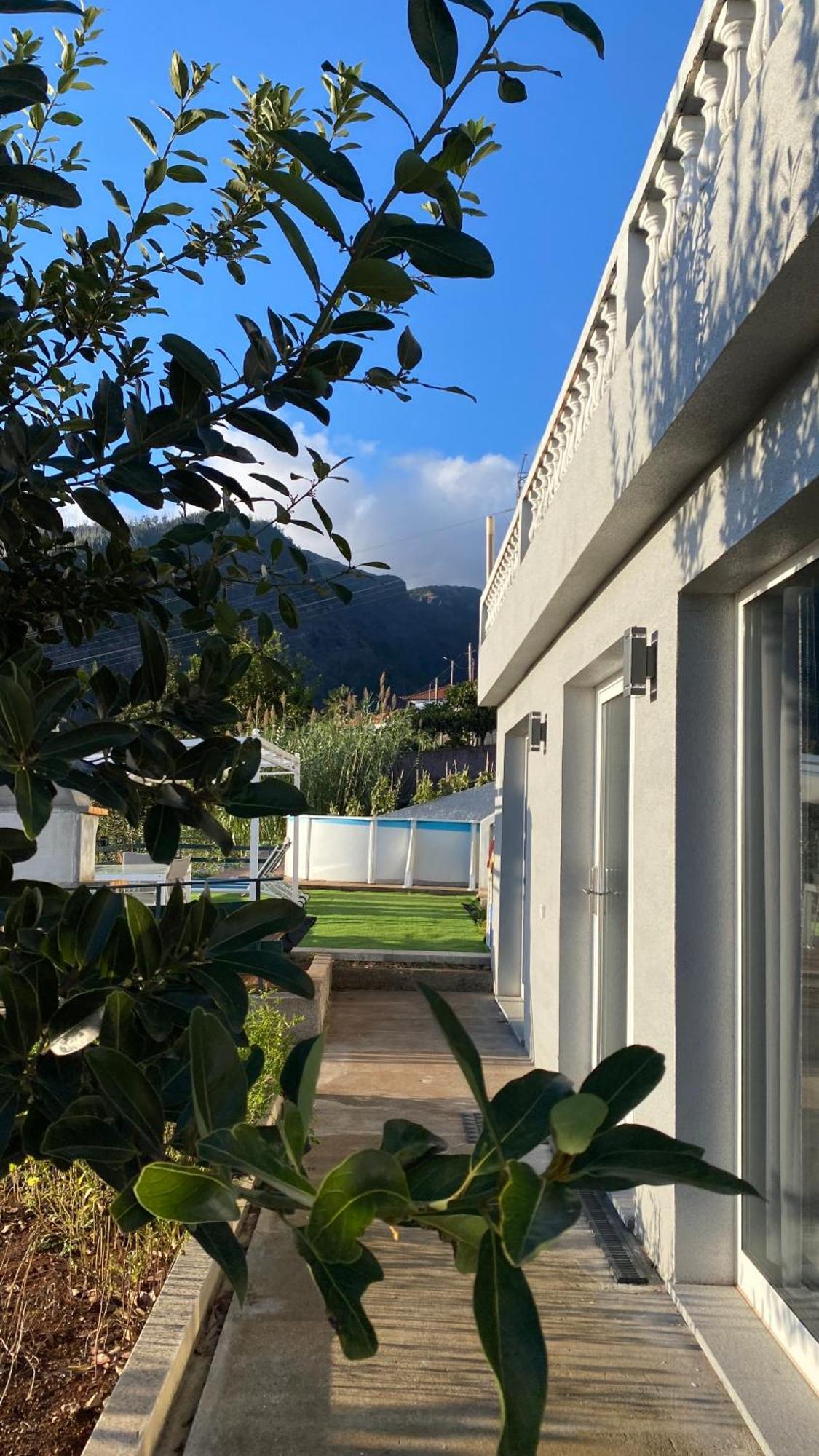 Studio Geek Villa - Open Space - 5M From 5 Top Attractions - Pool All Year Round, Dining Pergola, Barbecue - Funchal Matrix Holiday Home Εξωτερικό φωτογραφία